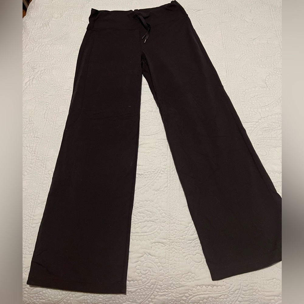 Lululemon Loungeful High-Rise Wide Leg Cropped Pants